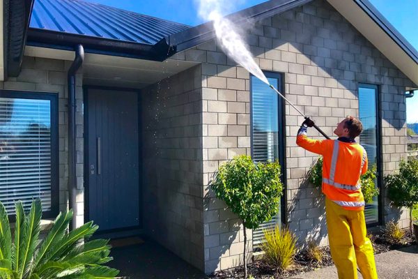 Affordable-Roof-Coating-House-Washing